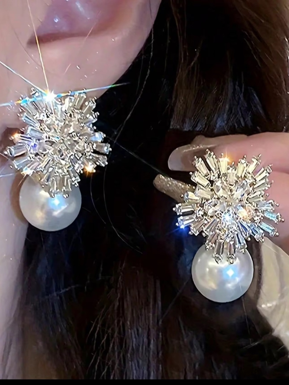 ⚪️❄️⚪️ GOLD CRYSTAL SNOWFLAKE WITH WHITE PEARL DROP EARRINGS❗️ ⚪️❄️⚪️